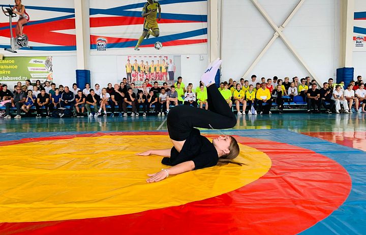 В спортивном комплексе «Олимп» прошел II муниципальный этап Всероссийской школьной лиги самбо на Кубок Губернатора Краснодарского края
